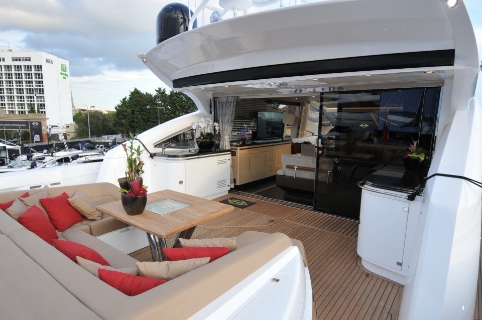 M/Y Sunseeker Predator 80 Yacht #14