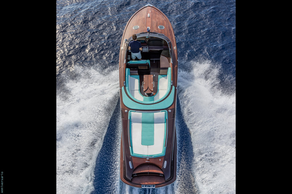 M/Y Riva Anniversario 33 Yacht #3