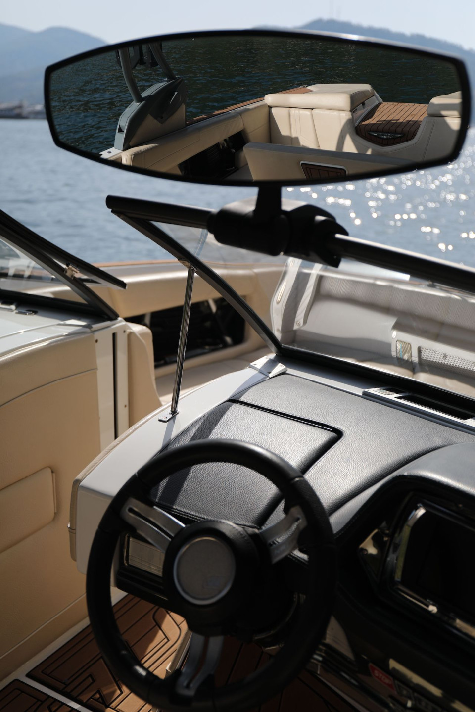 M/Y Super Air Nautique G25 Yacht #10