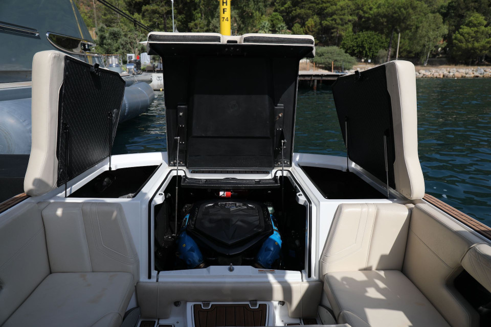 M/Y Super Air Nautique G25 Yacht #18