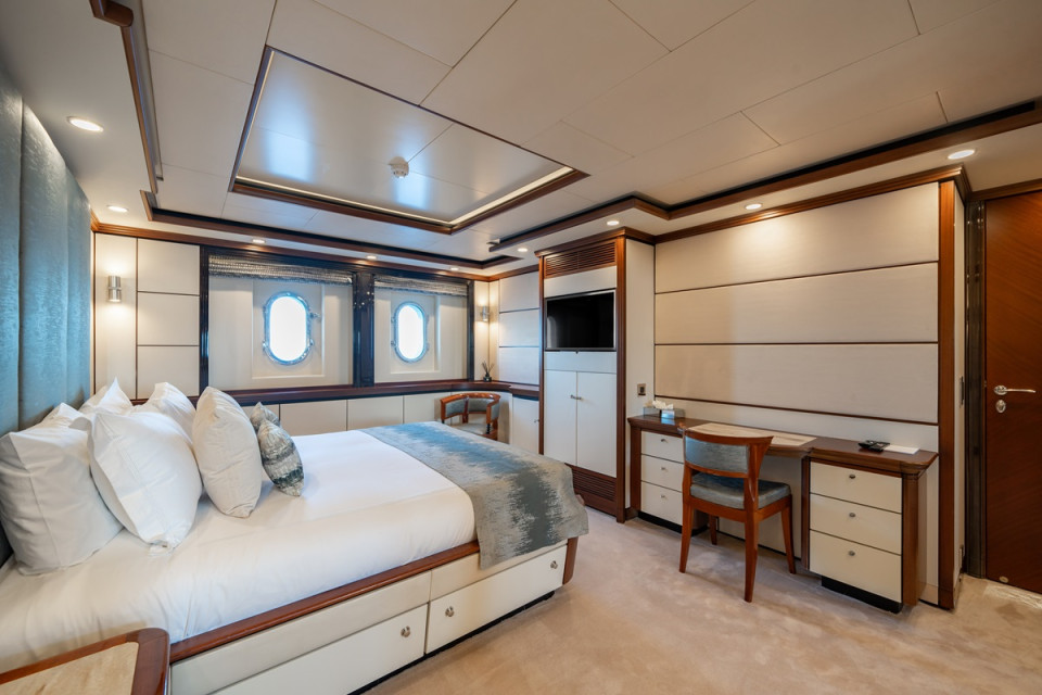 M/Y Titian Pearl Yacht #32