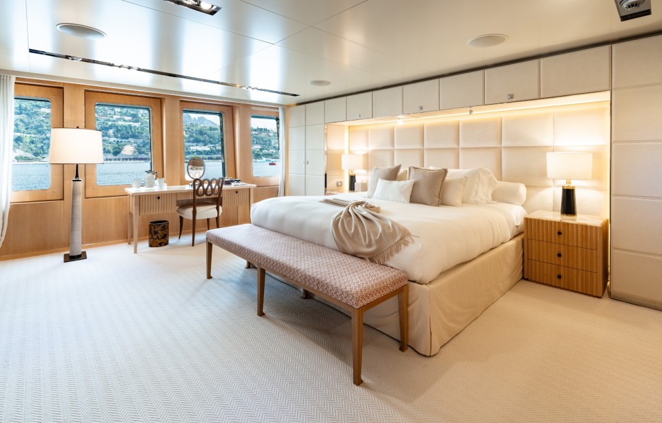 M/Y LOON Yacht #10
