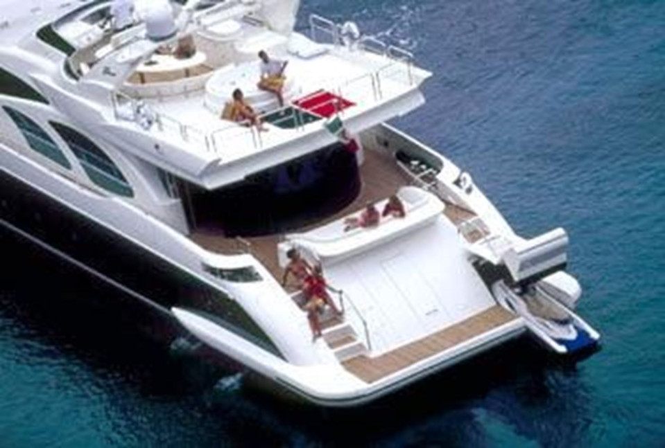 M/Y 2004 AZIMUT 98 LEONARDO Yacht #3