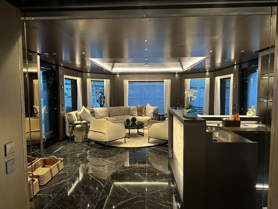 M/Y CASINO ROYALE Yacht #4