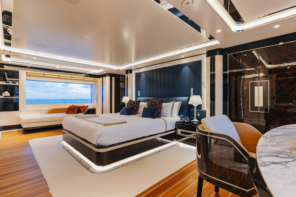 M/Y DAYBREAK Yacht #9