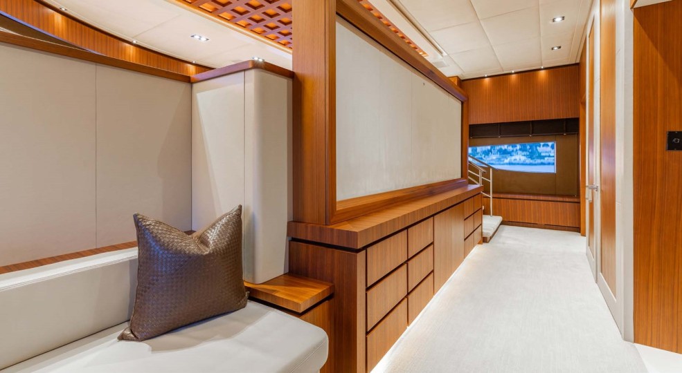 M/Y CHAMPAGNE SEAS Yacht #11