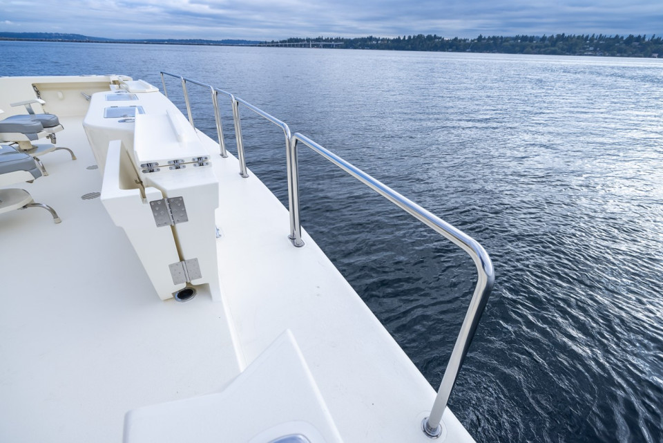 M/Y WHITE LIGHTNING Yacht #15