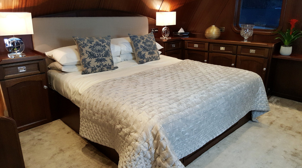 M/Y TRAFALGAR Yacht #11