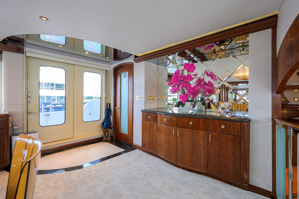 M/Y CHARLOTTE ANN Yacht #14