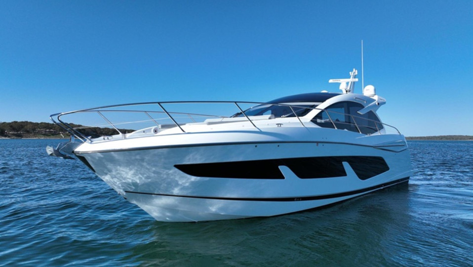 M/Y 2019 SUNSEEKER 50 PREDATOR Yacht #2