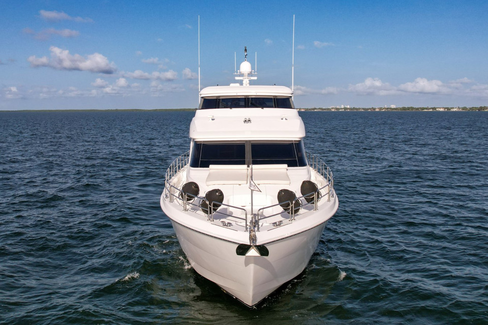 M/Y HATTERAS 80 MOTOR YACHT Yacht #6