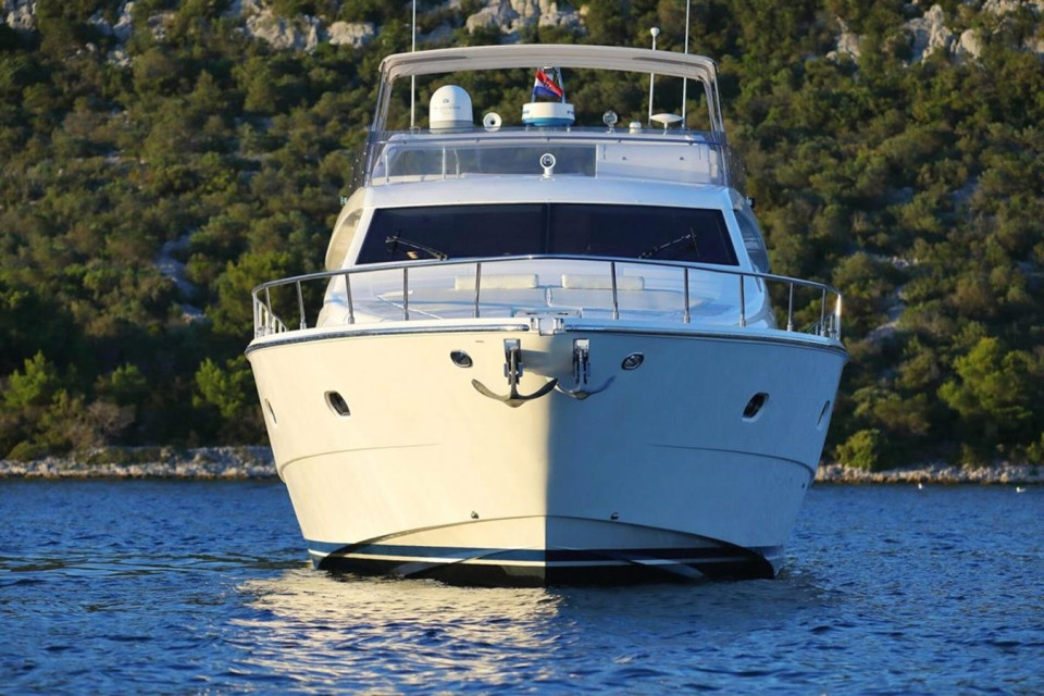 M/Y FERRETTI 681 Yacht #3