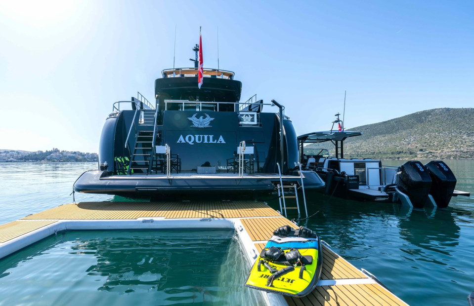 M/Y AQUILA Yacht #4