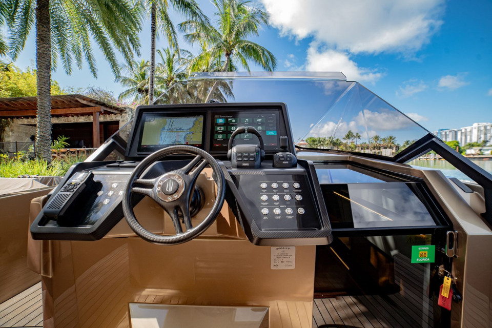 M/Y TENDER OWL Yacht #11