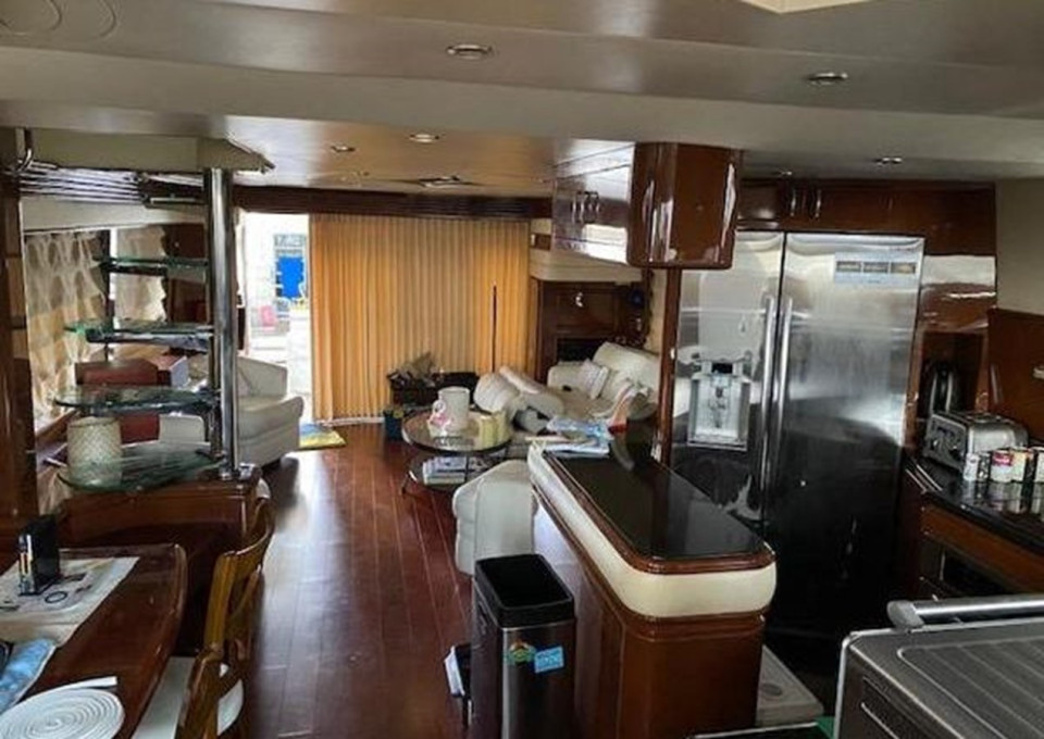 M/Y 2004 MARQUIS 65 Yacht #8