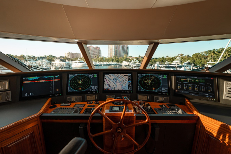 M/Y BLUE TIME Yacht #15