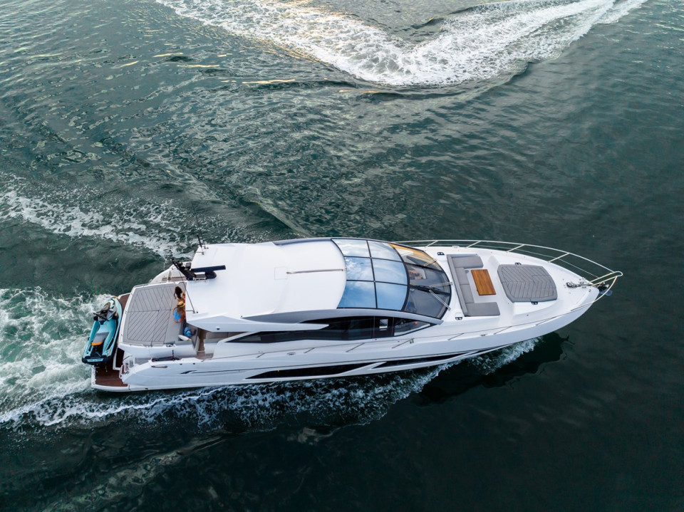 M/Y 2022 SUNSEEKER PREDATOR 74 Yacht #14