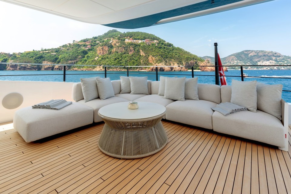 M/Y LADY DIA Yacht #6