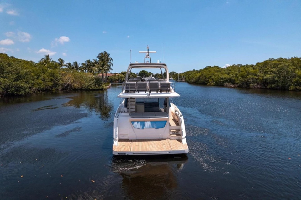 M/Y ABSOLUTE 62  Yacht #3