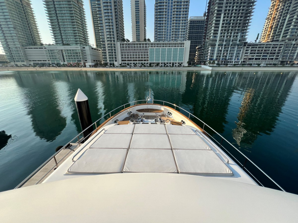 M/Y 2009 BENETTI 85 LEGEND Yacht #9