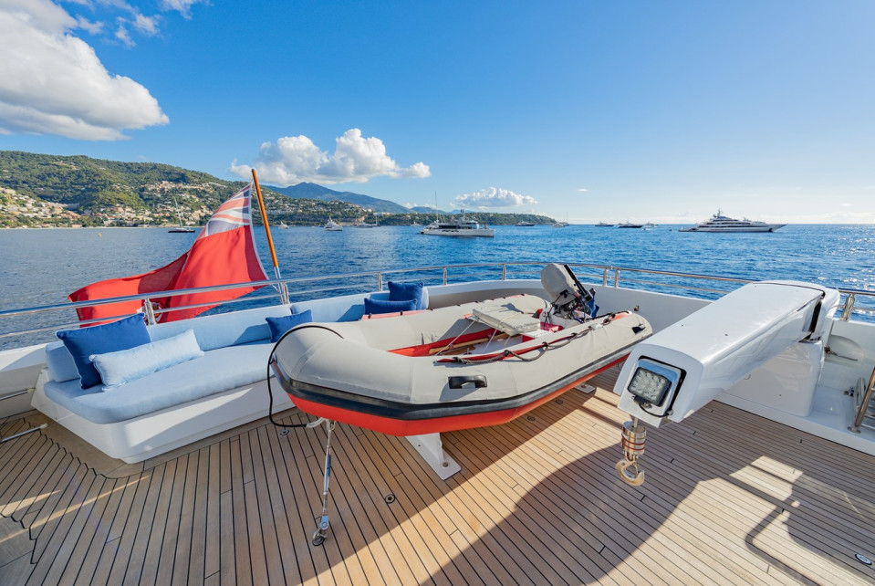 M/Y LATITUDE Yacht #14