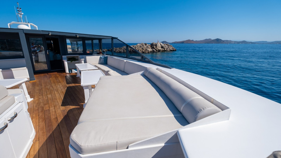 M/Y  42 M STEEL  MOTOR YACHT Yacht #12