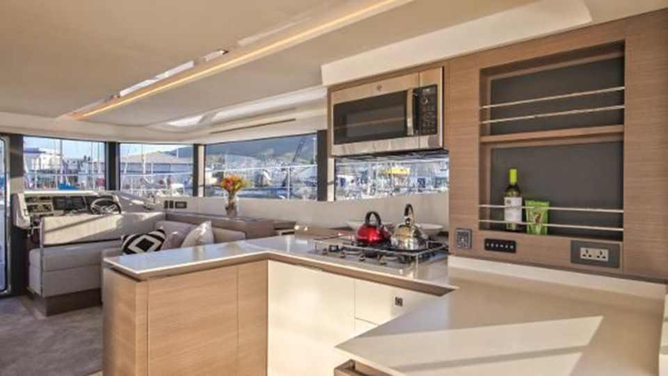 M/Y 2023 LEOPARD 53 POWERCAT Yacht #10