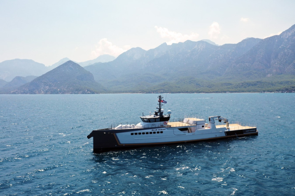 M/Y GENE CHASER Yacht #2