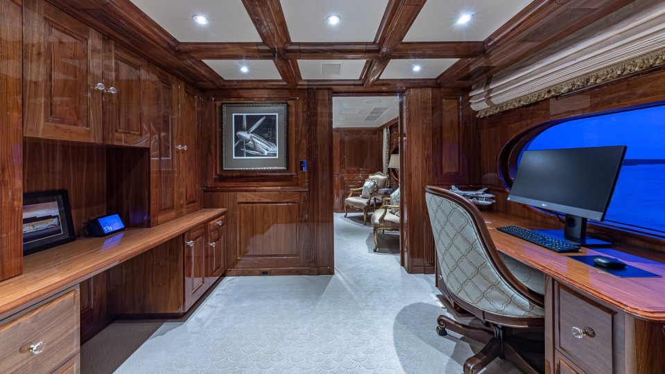 M/Y SILVER LINING Yacht #5