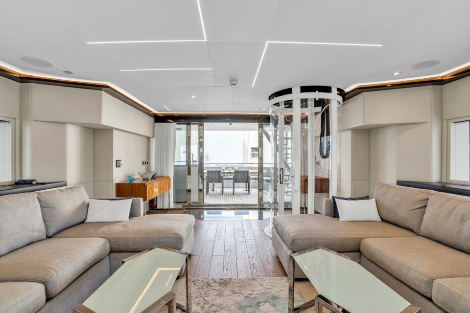 M/Y LADY CAROLINE Yacht #9