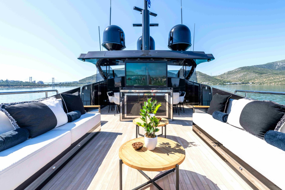 M/Y AQUILA Yacht #6