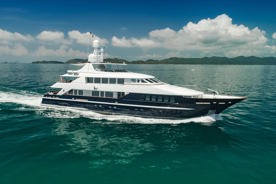 M/Y LADY AZUL Yacht #1