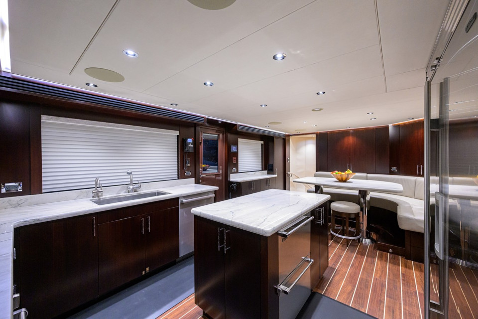 M/Y RENNEGADE Yacht #15