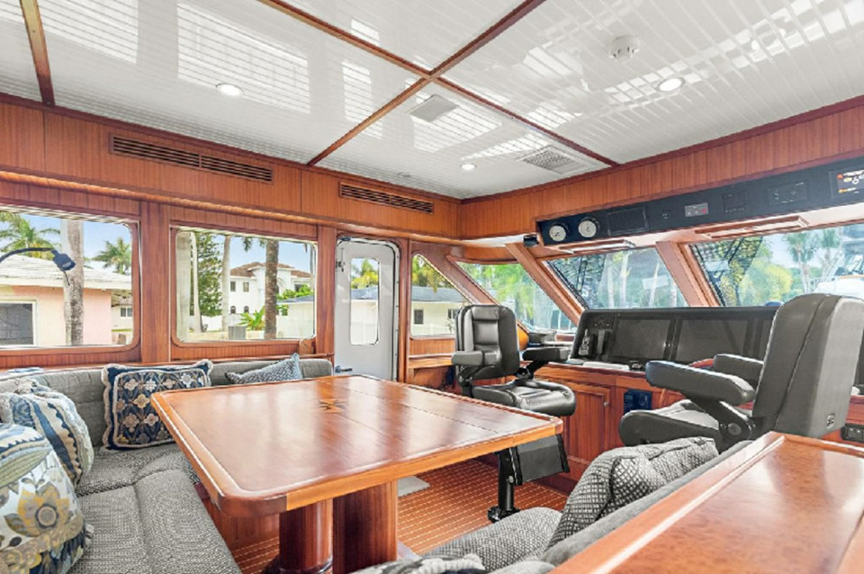M/Y SEAS TO SEE Yacht #8