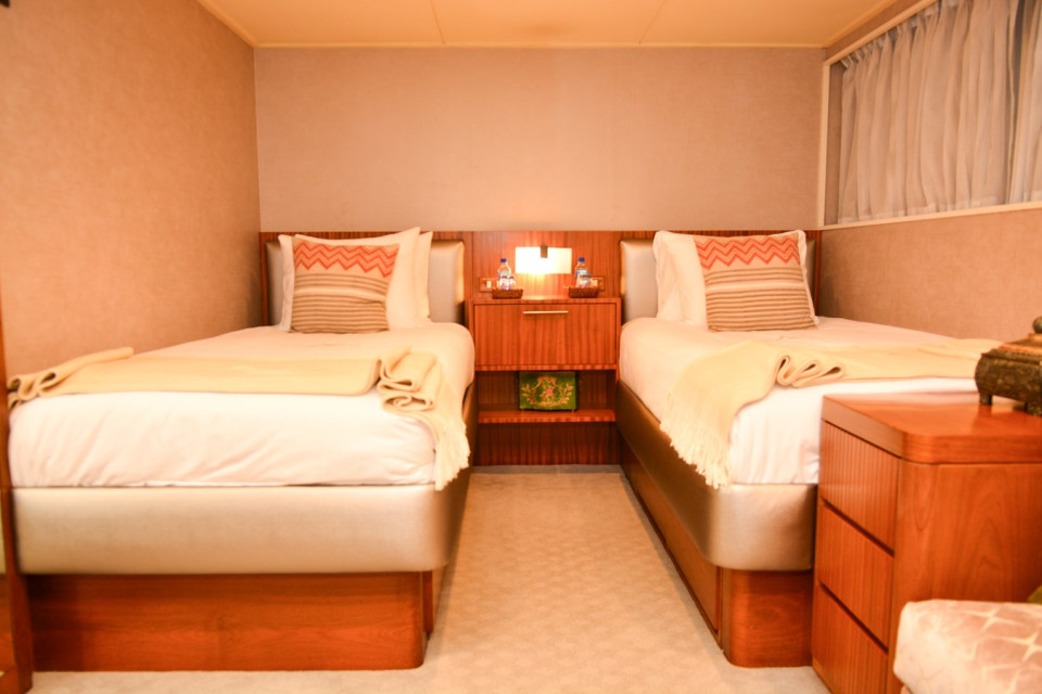 M/Y LADY SANDALS Yacht #10