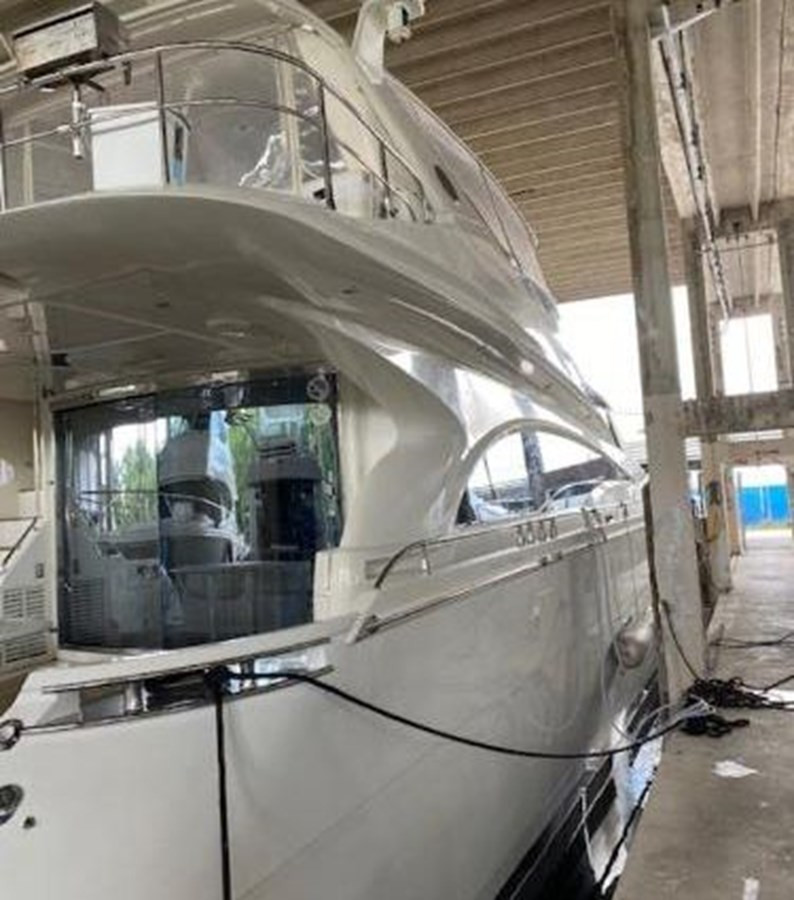 M/Y 2004 MARQUIS 65 Yacht #5