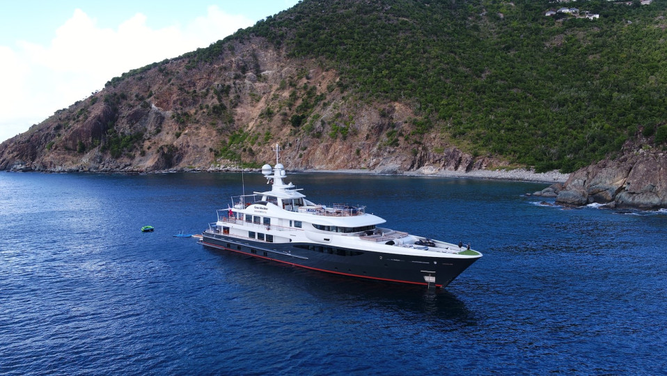 M/Y GENE MACHINE Yacht #10