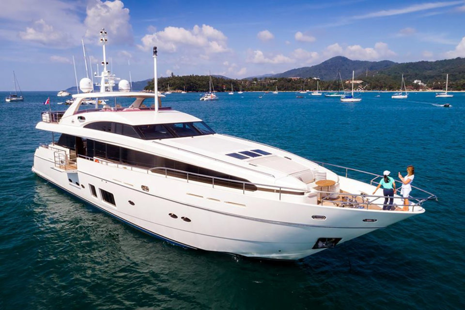 M/Y PRINCESS 32M Yacht #3