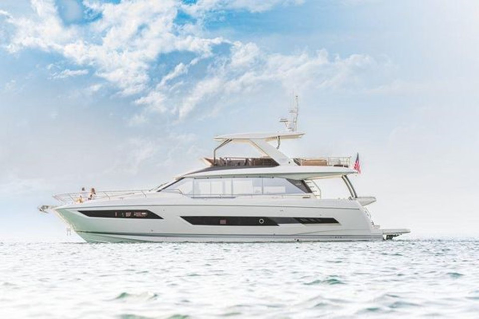 M/Y 2021 PRESTIGE 690 Yacht #2