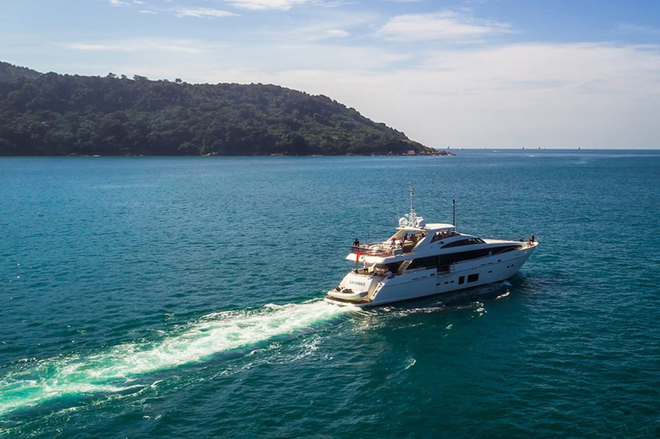 M/Y PRINCESS 32M Yacht #11