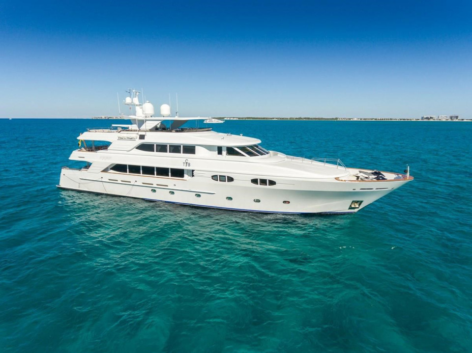 M/Y MISS STEPHANIE Yacht #1