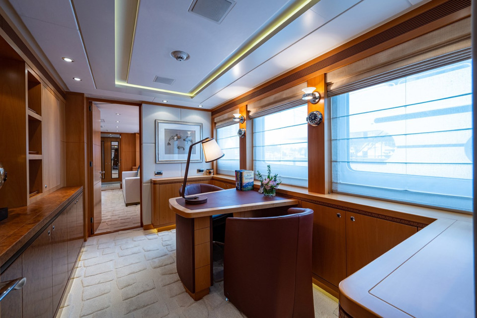 M/Y CASTLEFINN  Yacht #15