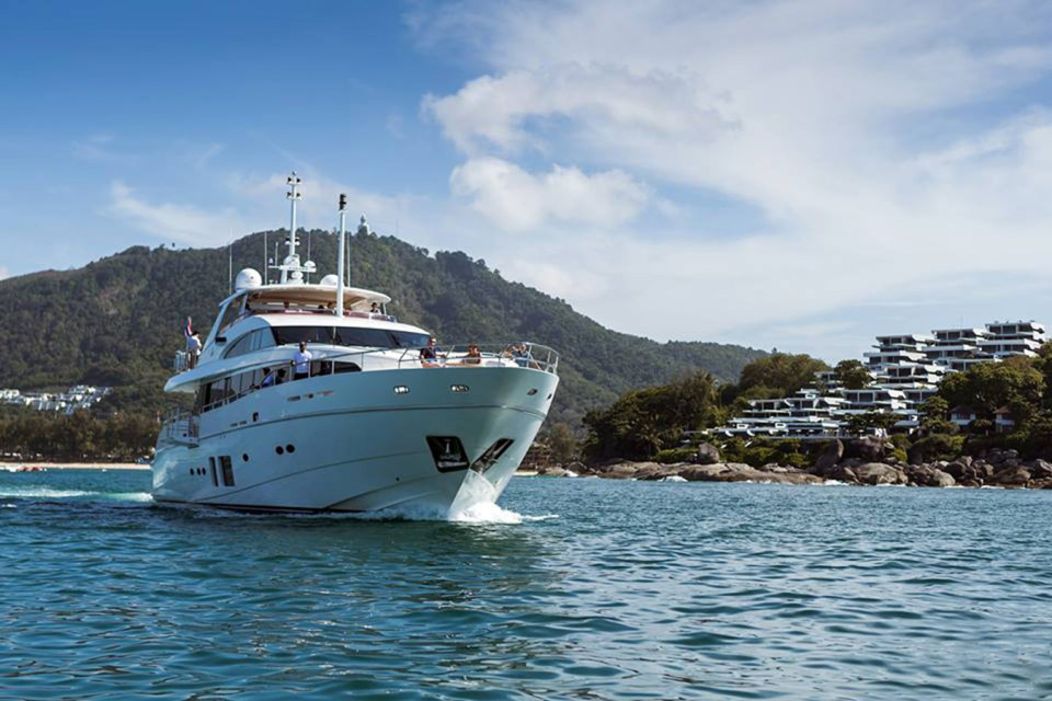 M/Y PRINCESS 32M Yacht #6