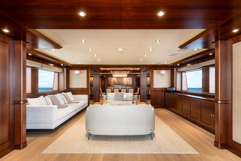 M/Y ENCHANTMENT Yacht #10