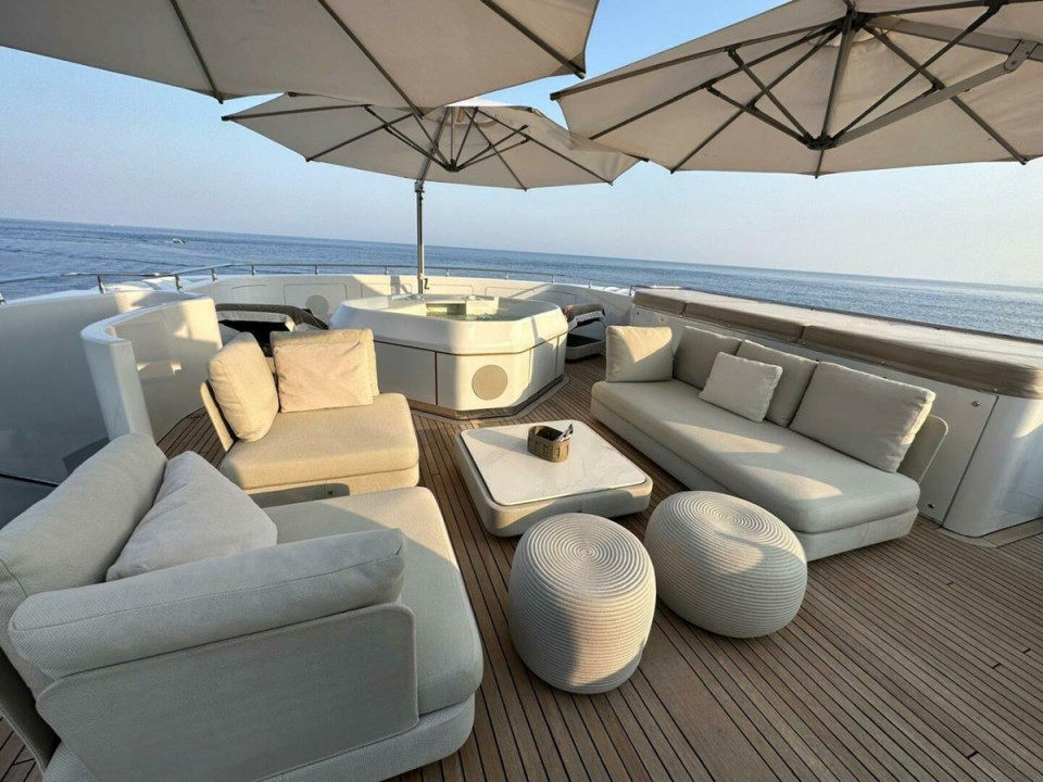 M/Y UNFORGETTABLE Yacht #9