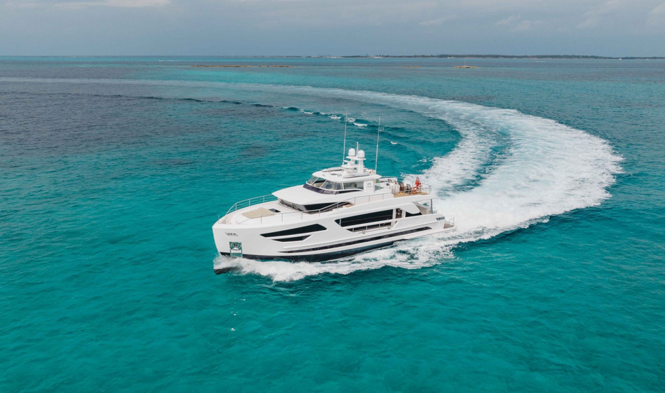 M/Y MIDNIGHT MOON Yacht #2