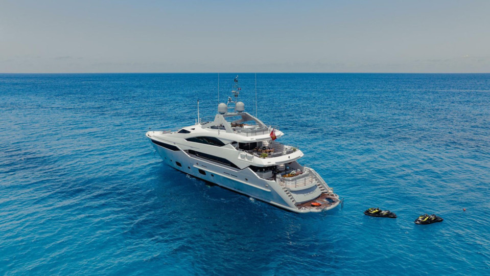 M/Y TAYRONA Yacht #15