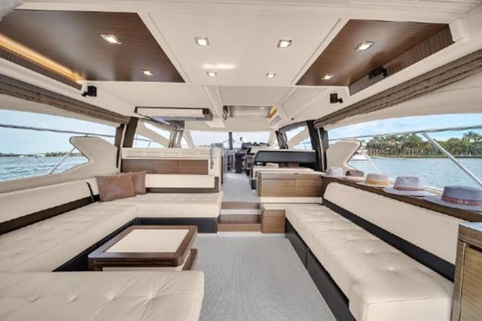 M/Y 2014 AZIMUT 64 FLYBRIDGE Yacht #6