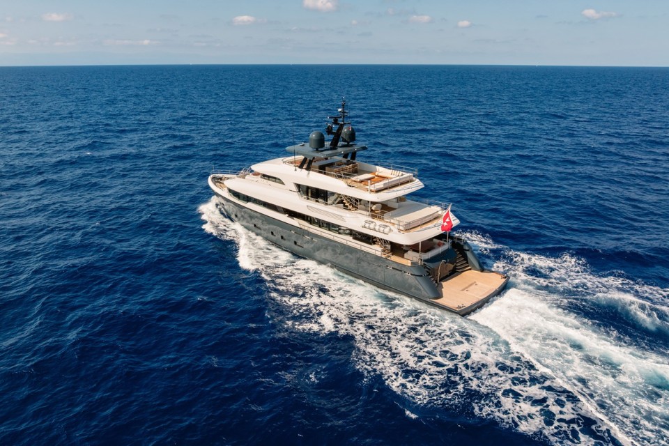 M/Y COCOON  Yacht #3