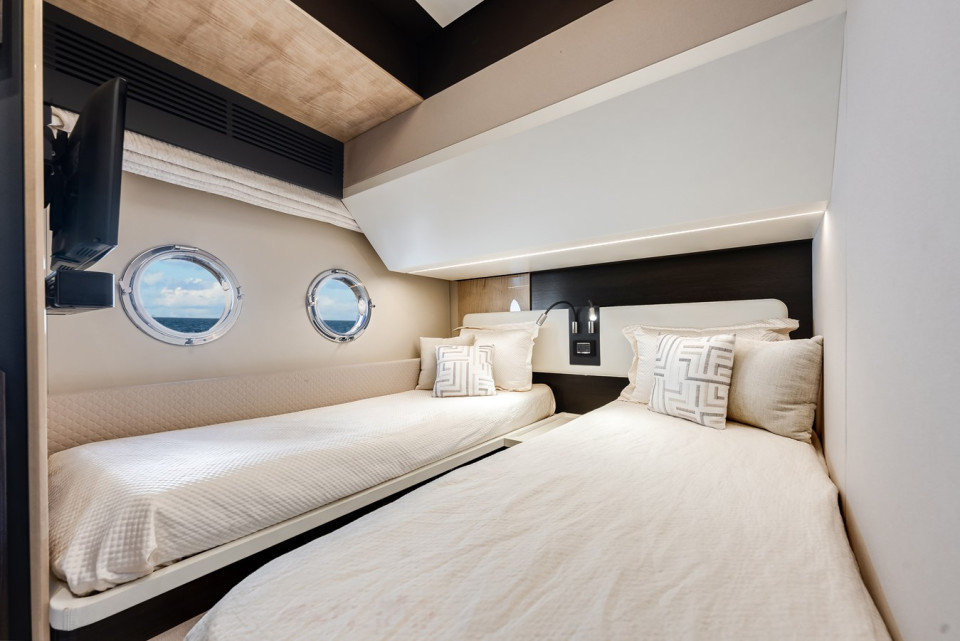 M/Y TRUTH SERUM Yacht #8